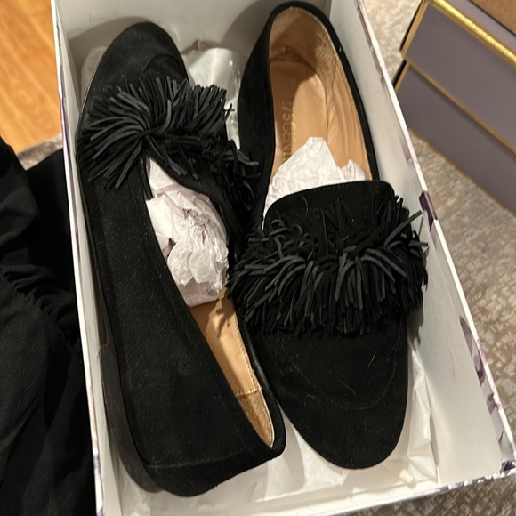 Black suede flats with Fringe detail - Picture 2 of 3
